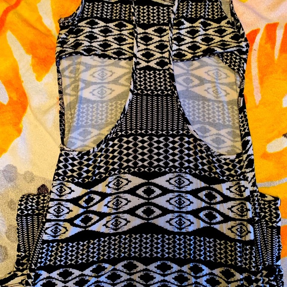Printed maxi dress with an open back - comfortable - Picture 3 of 3